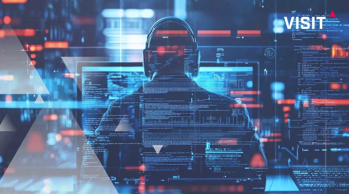 Matrix-Bildschirm und Laptop im Dunkeln als Symbol für Cyber-Resilienz.